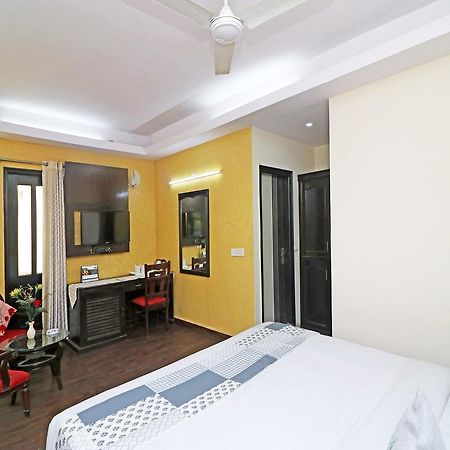 فندق Oyo 13451 Star Corporate Avenue نيودلهي المظهر الخارجي الصورة